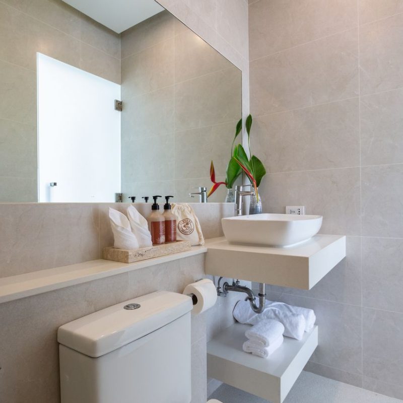 Bathroom at Villa Banana Fan, a 2 bedroom luxury, ocean view villa located in Zog Villa Estate, Maenam,, Koh Samui