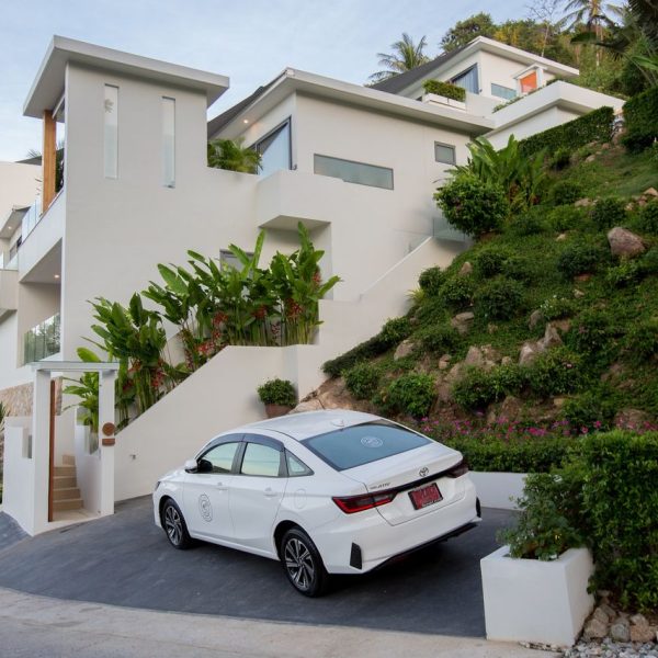 Entrance and car at Villa Bougainvillea, a 4 bedroom luxury, ocean view villa located in Zog Villa Estate, Maenam,, Koh Samui